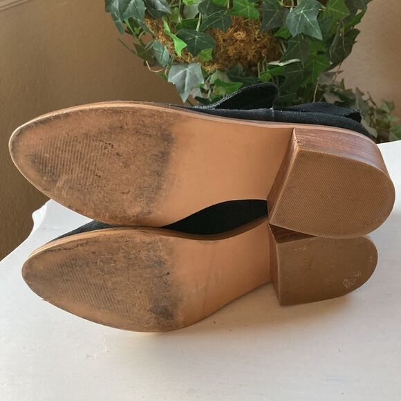 Steve Madden Black Suede Booties Size 7M Flaw - Picture 11 of 14